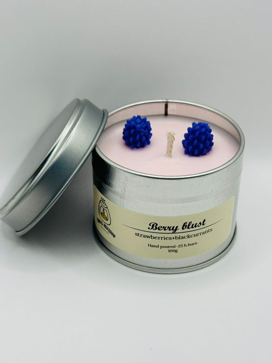 Berry blast tin candle