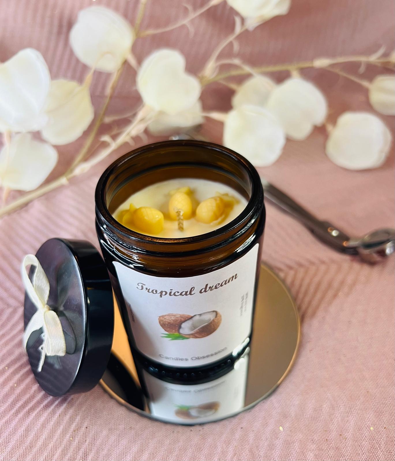 Tropical dream glass candle